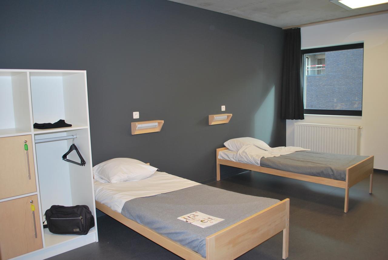 Hostel H Хаселт Стая снимка
